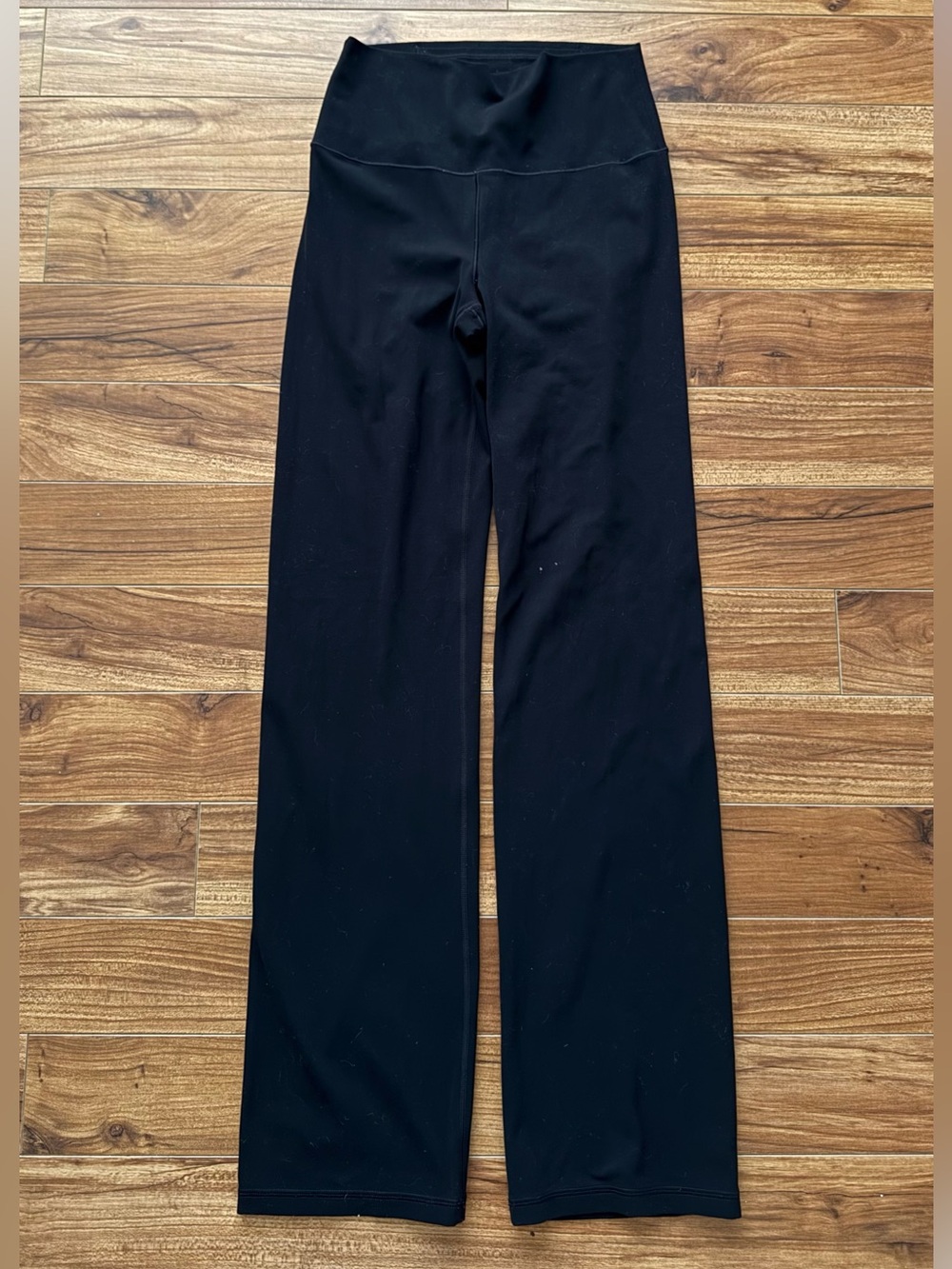 Old Navy Black High-Rise Straight Leg Go-Dry Leggings Size Medium